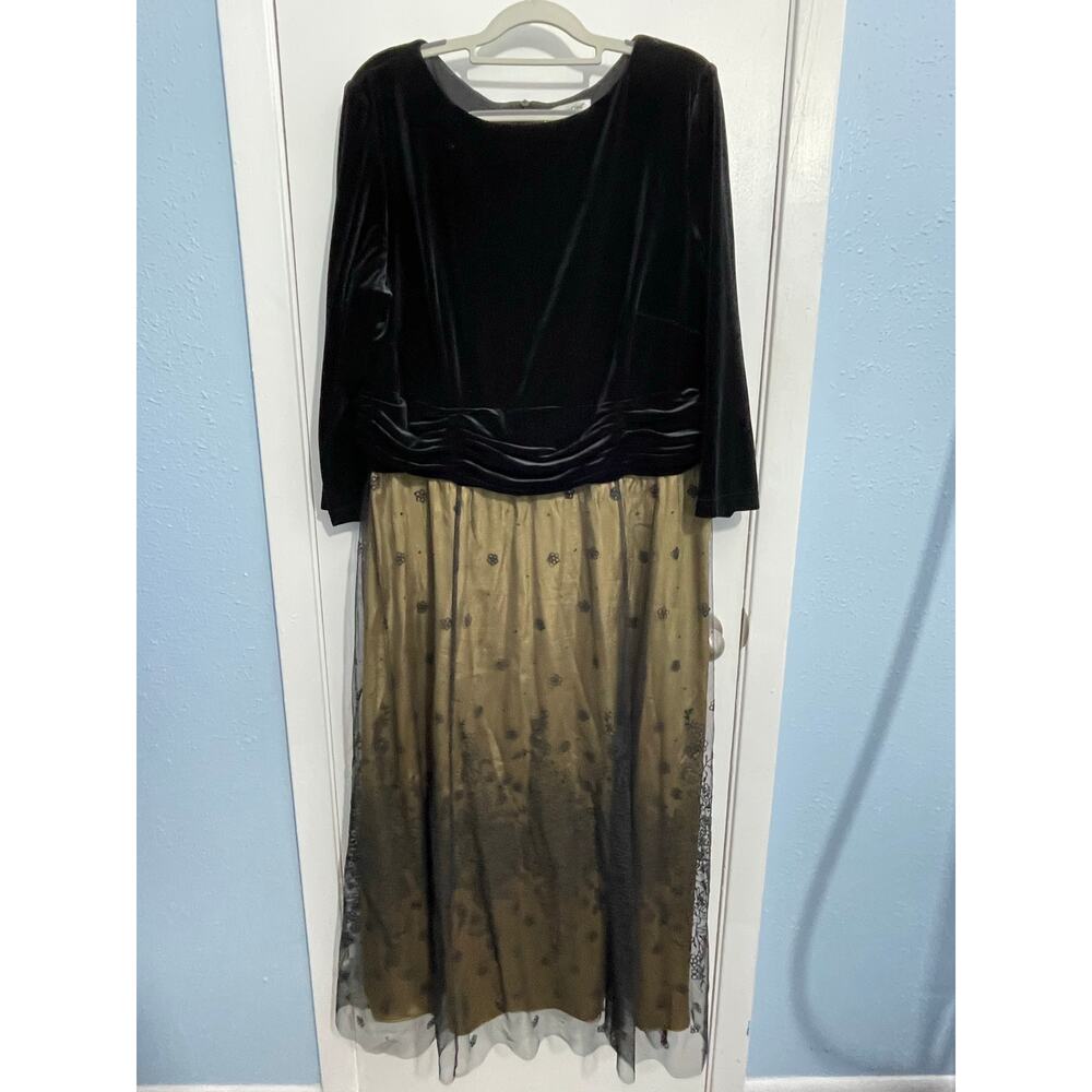 Coldwater Creek Formal Dress Size 20W Black Velvet Floral Lace Beaded Sequin